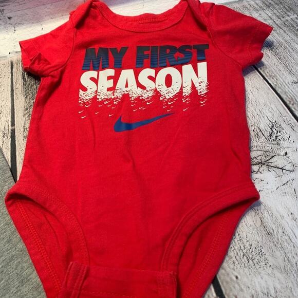 NIKE Boy’s Patriotic Romper and Onesie Set / Size: 3 Months - Picture 2 of 7